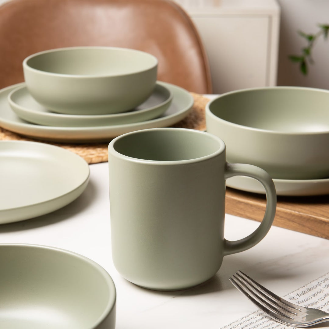 12-Piece Stoneware Dinnerware Set with Mugs – Microwave & Dishwasher Safe (Service for 3)